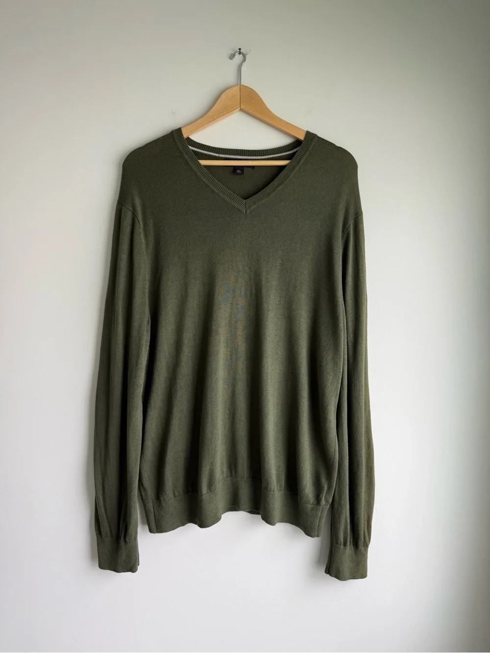 Banana Republic Silk Cashmere Olive V Neck Sweater XL